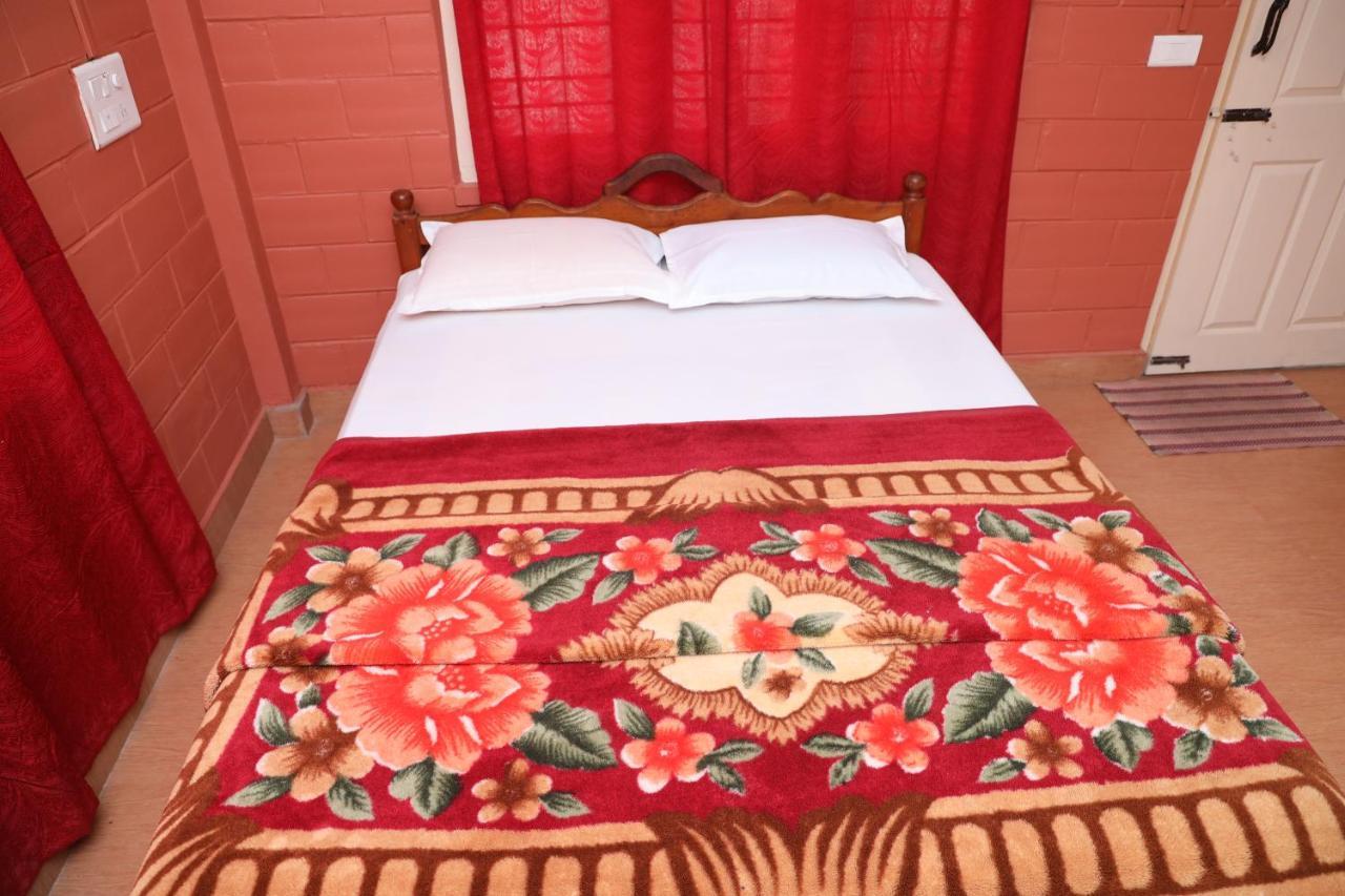 Sai Holiday Home Мадикери Екстериор снимка