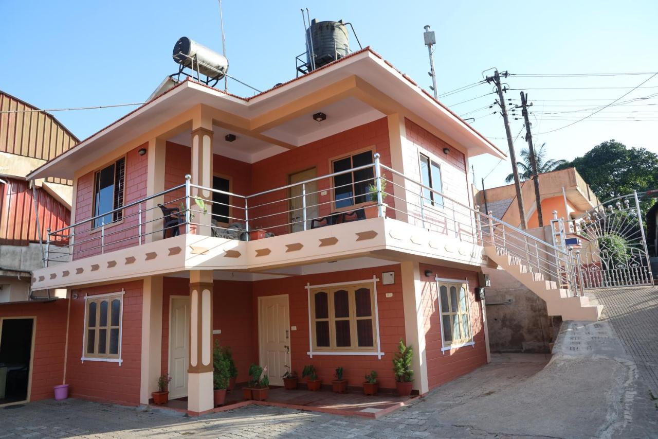 Sai Holiday Home Мадикери Екстериор снимка
